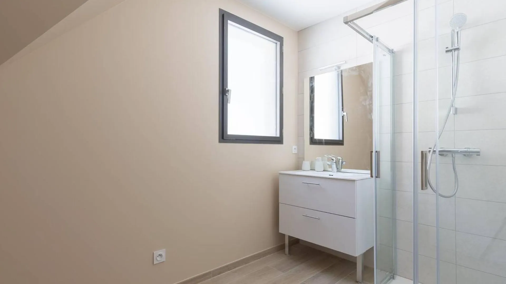 Holiday home Maison Loudenvielle 7 Pers Proche Centre, Animaux Et Parking - Fr-1-695-65 France